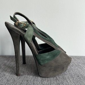 FENDI sandals 38.5 perfect condition